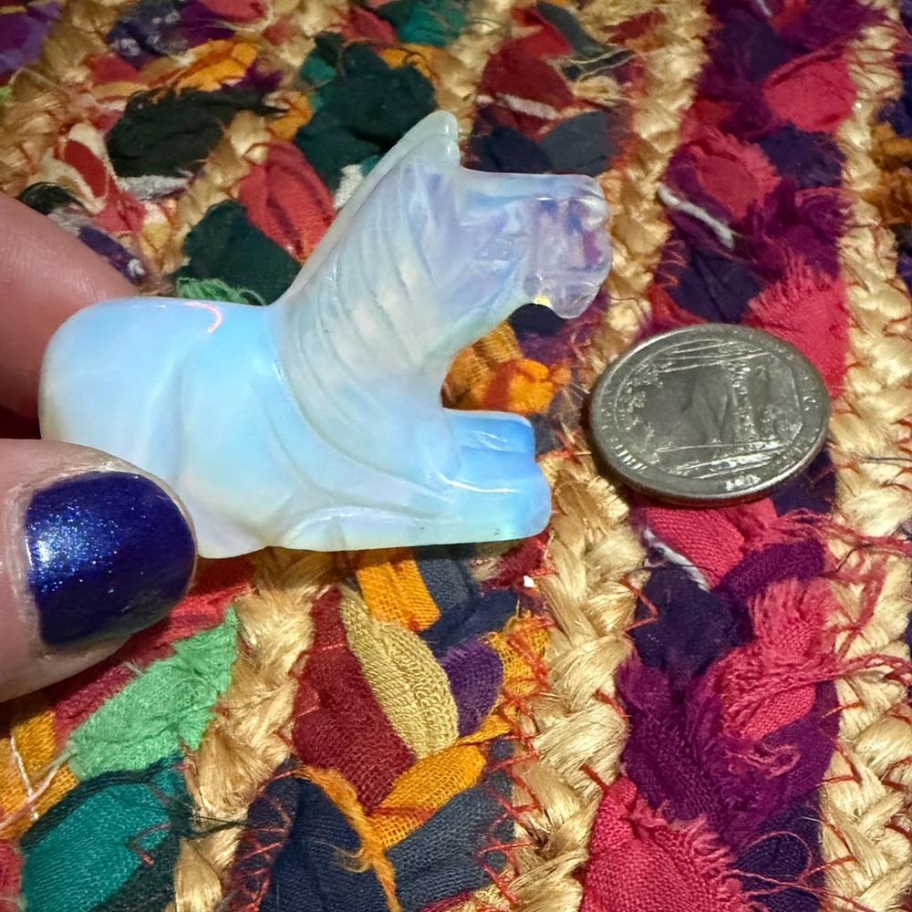 Mini MOONSTONE Crystal horse - Picture 2 of 5